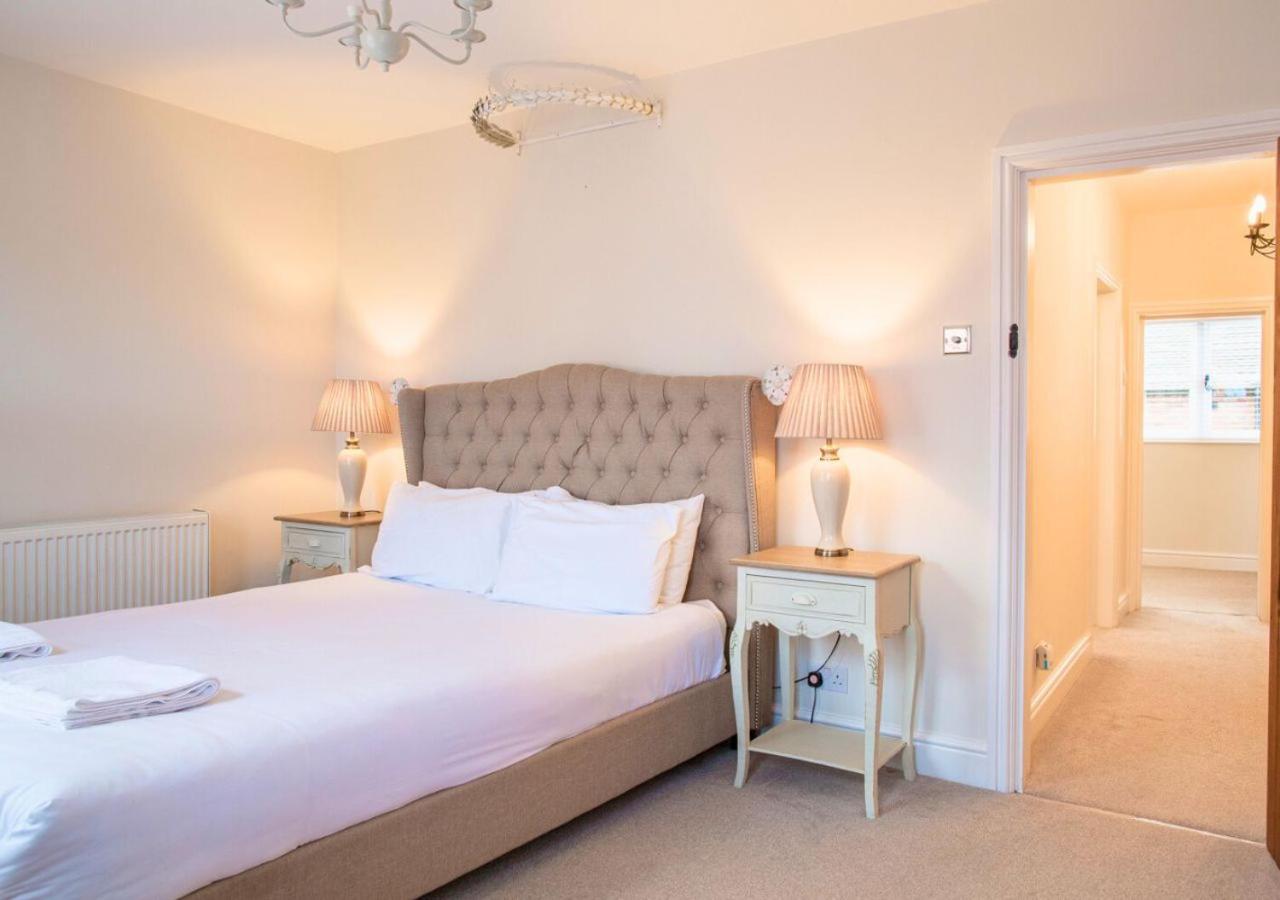 Charming 2 Bed House In Tewkesbury Centre Villa Eksteriør billede